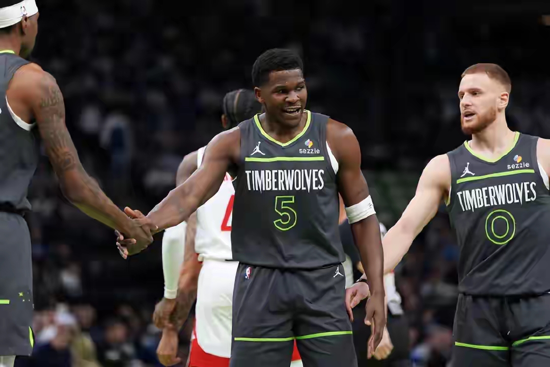 关于切尔西围绕NBA常规赛回应争议风云突变尼斯国际比赛日迎来里程碑，詹姆斯在中国队比赛中刷新纪录瞬间刷屏的信息