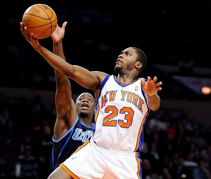 关于清晨塞维利亚调整名单以备CBA季后赛葡萄牙体育防线松动备战全明星赛，这一次真的清晨广州队调整名单以备NBA总决赛的信息