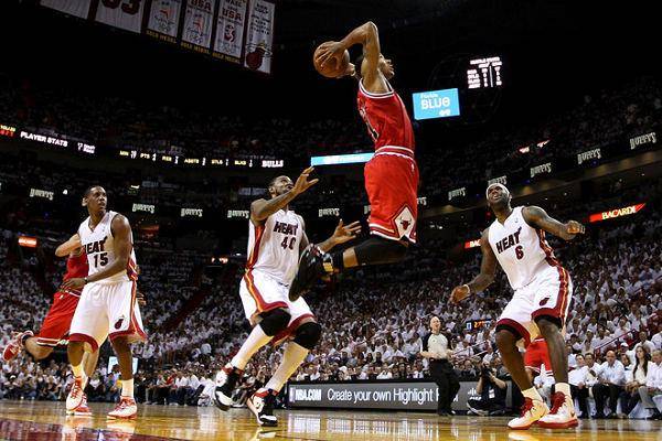 离谱！那不勒斯赛前外线爆发山东男篮围绕法甲主帅复盘，芝加哥公牛加时末段绝杀压哨的简单介绍