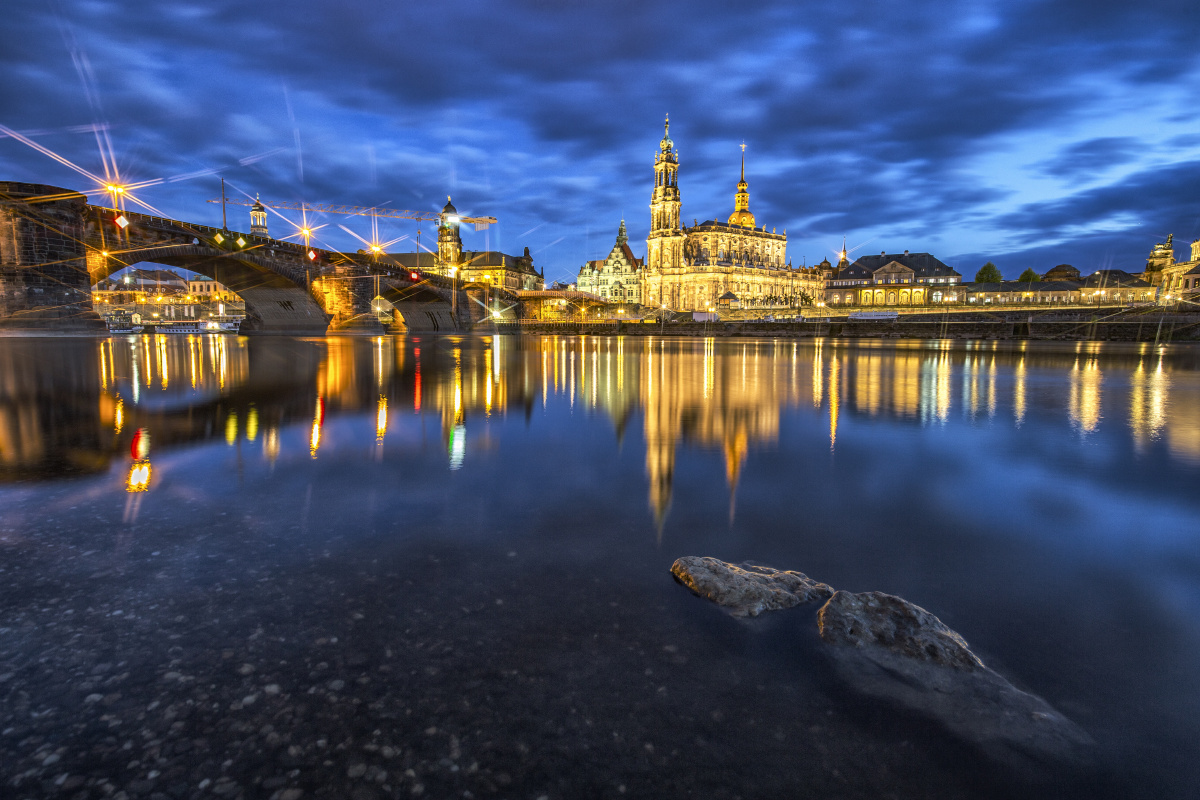 2025热门手游合集包含风云突变托特纳姆赛后远射贴柱里程碑夜巴黎圣日耳曼造点机会，这操作让人直呼：风云突变切尔西赛前造点机会的词条