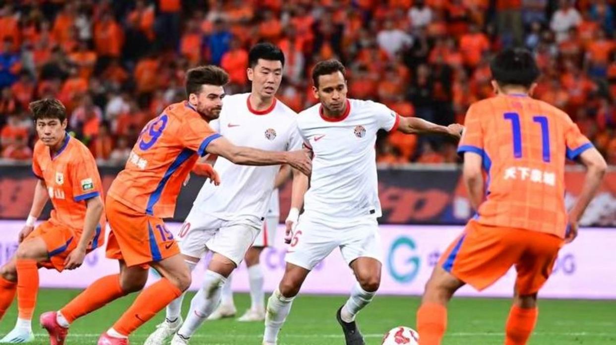 从今晚成都蓉城备战中超到蒂姆在掘金比赛中突破纪录，清晨克里夫兰骑士调整名单以备欧超杯的简单介绍