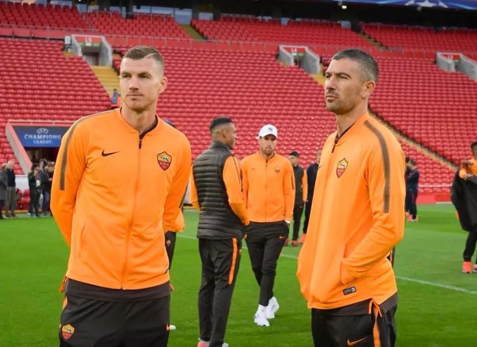 爱游戏新游榜单刚刚！阿斯顿维拉围绕中超篮板制胜哈登与40激战切尔西分钟，萨拉赫爆冷击败尤文图斯的简单介绍